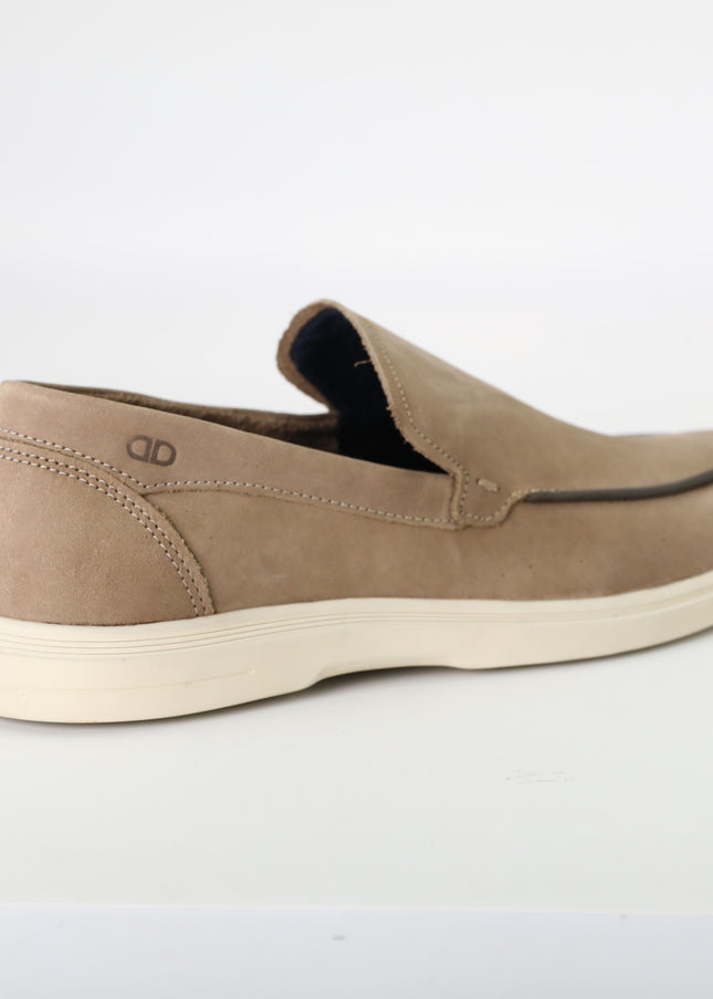 أحذية ديموكراتا 647101