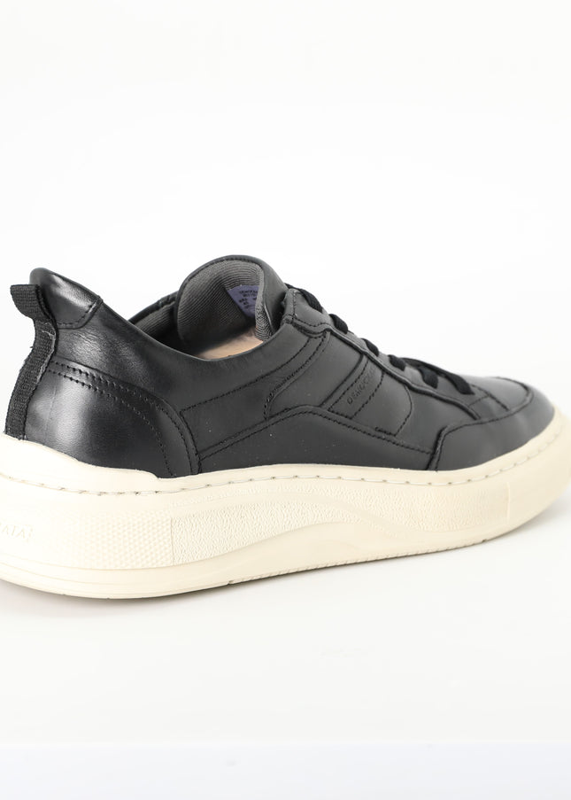 أحذية ديموكراتا 653101