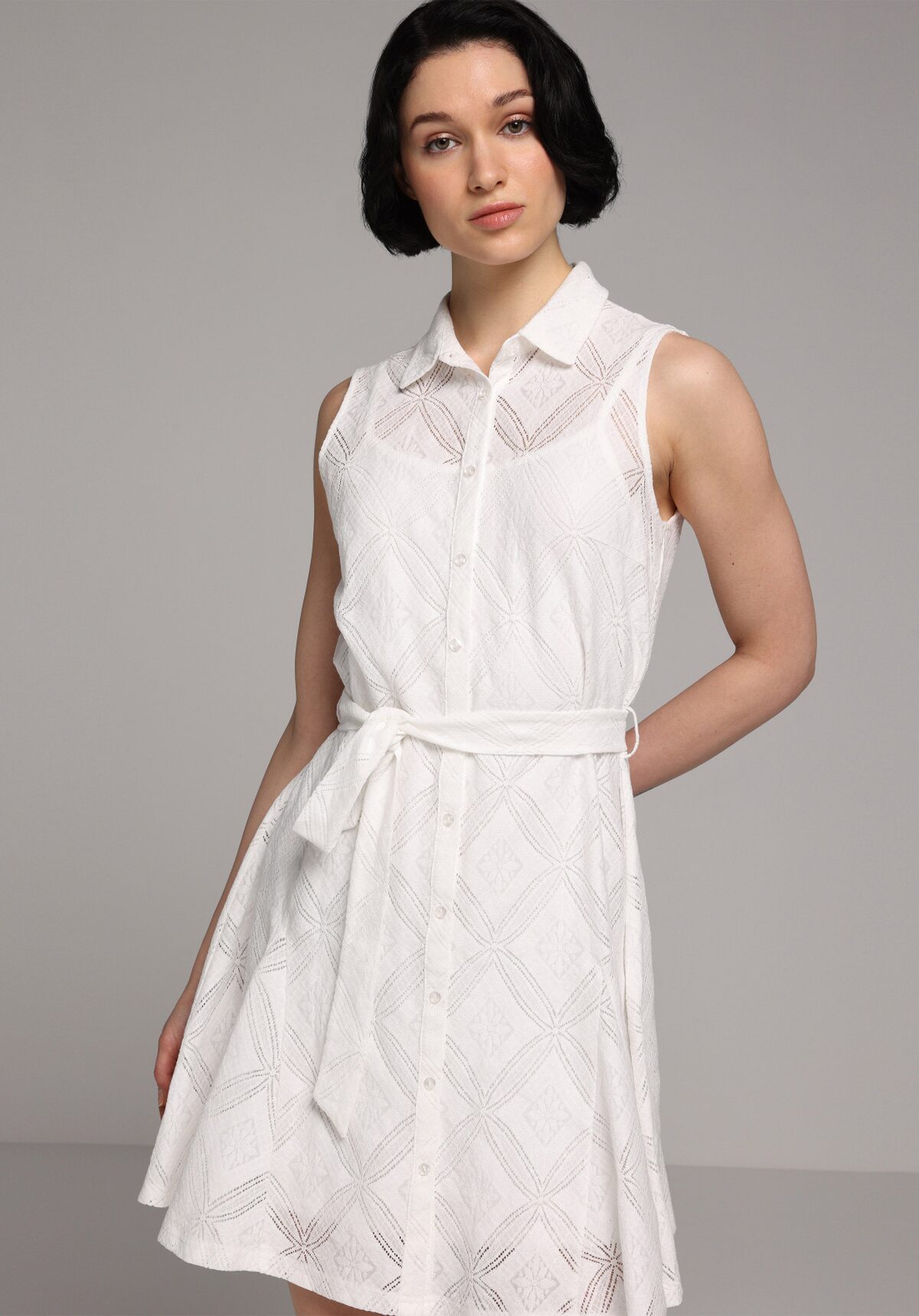 Colin's Dress 1080376