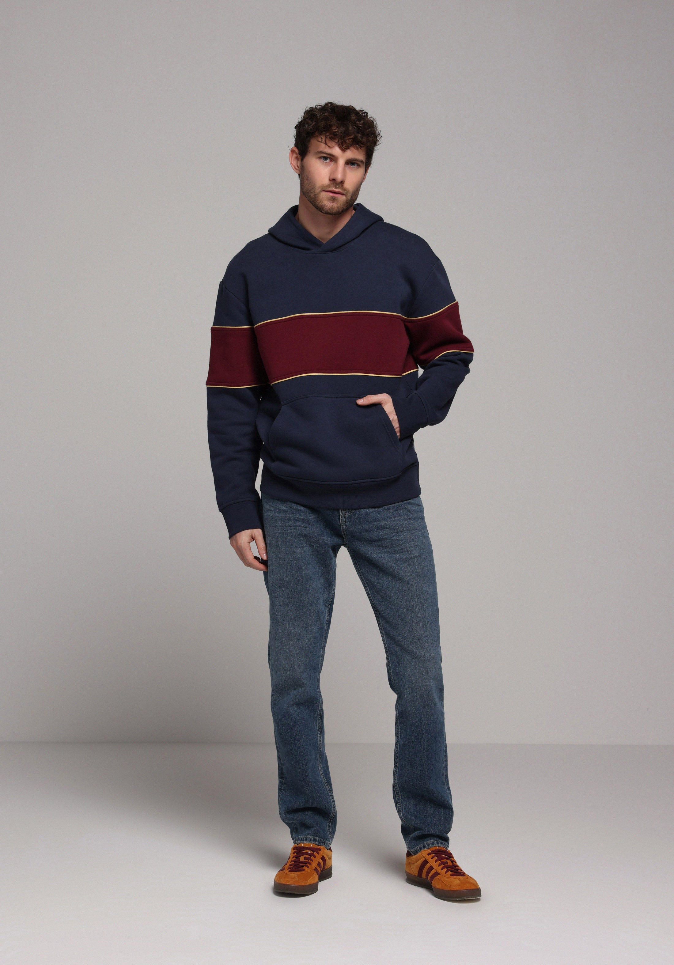 Colin's Sweat Shirt 1077572