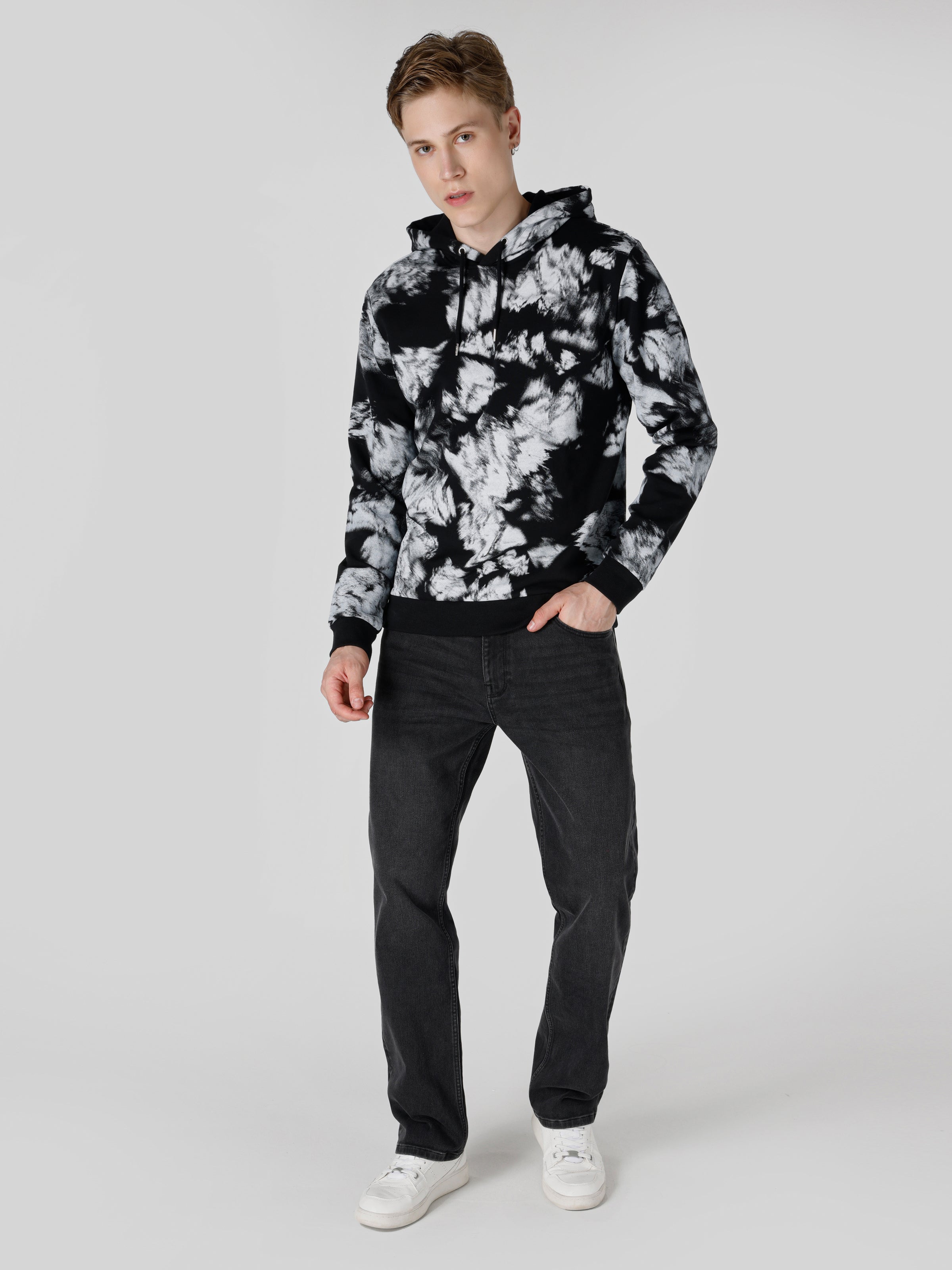 Colin's Sweat Shirt 1064786
