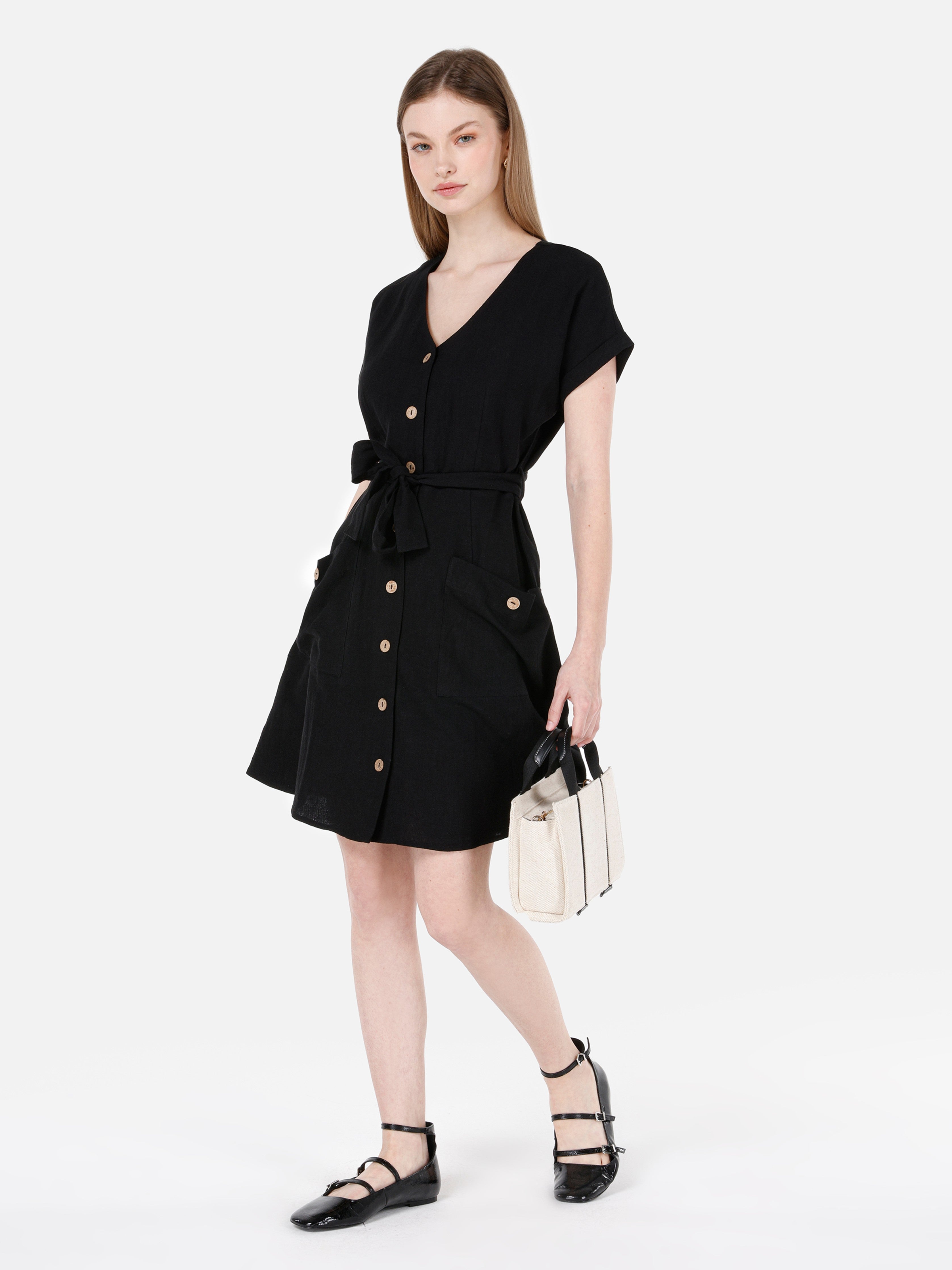Colin's Dress 1068537