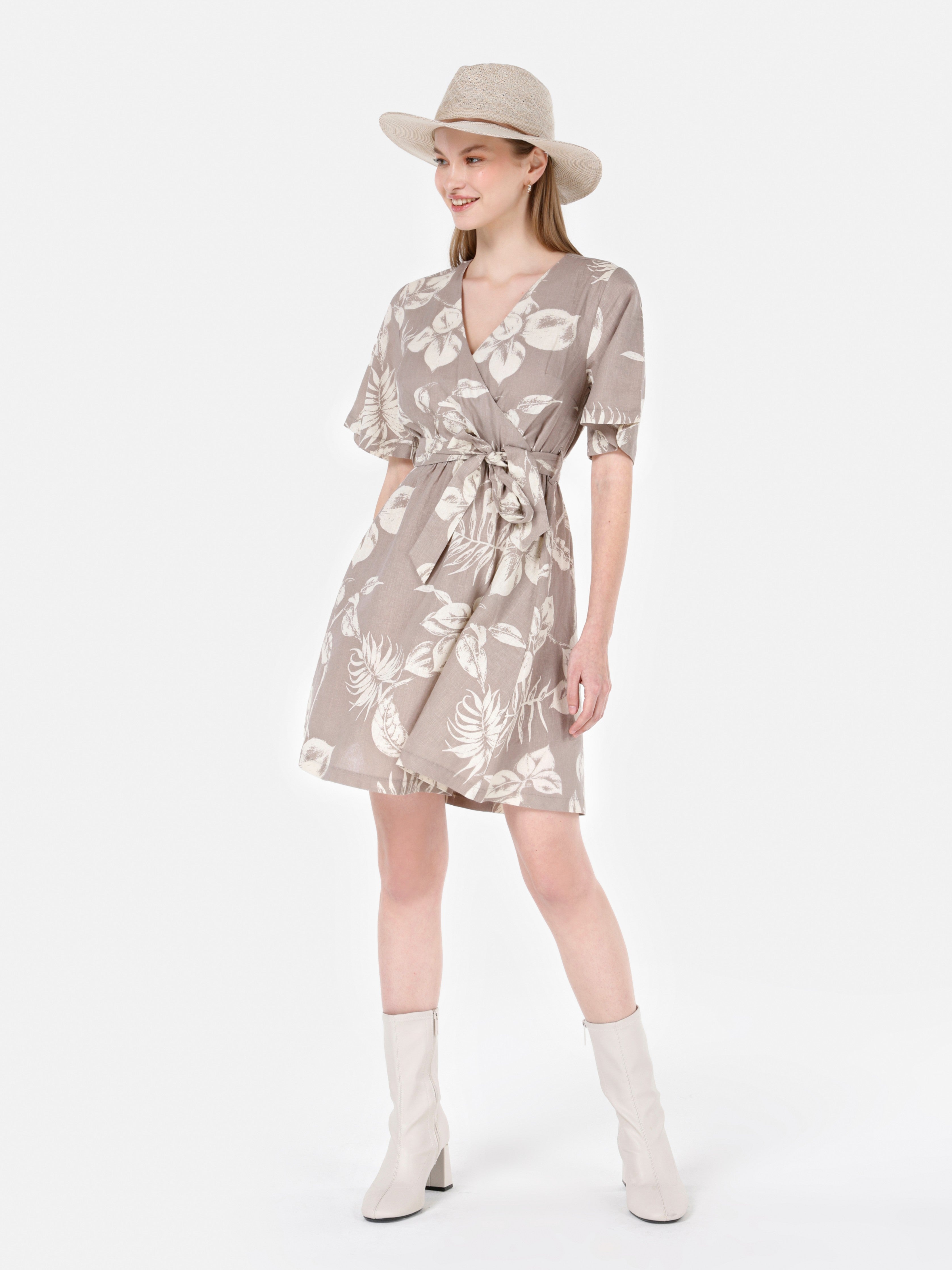Colin's Dress 1067683