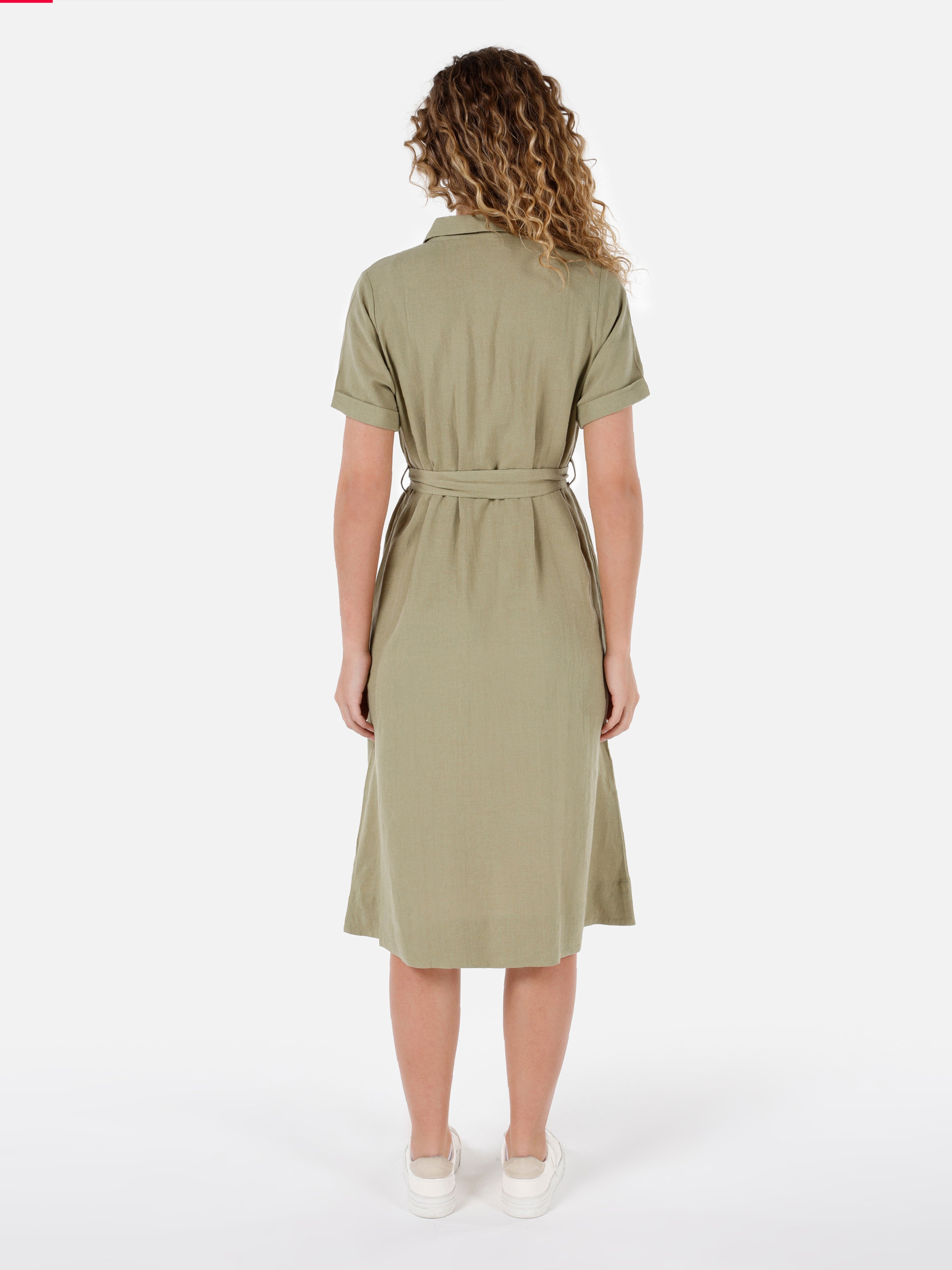 Colin's Dress 1068244